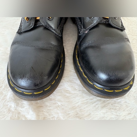Black Leather Boots with Yellow Laces - Picture 4 of 10